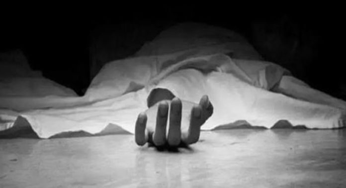 ചാലിയാറിൽ പ്ലസ് വൺ വിദ്യാർഥിനിയെ മുങ്ങിമരിച്ച നിലയിൽ കണ്ടെത്തി ചാലിയാറിൽ പ്ലസ് വൺ വിദ്യാർഥിനിയെ മുങ്ങിമരിച്ച നിലയിൽ കണ്ടെത്തി