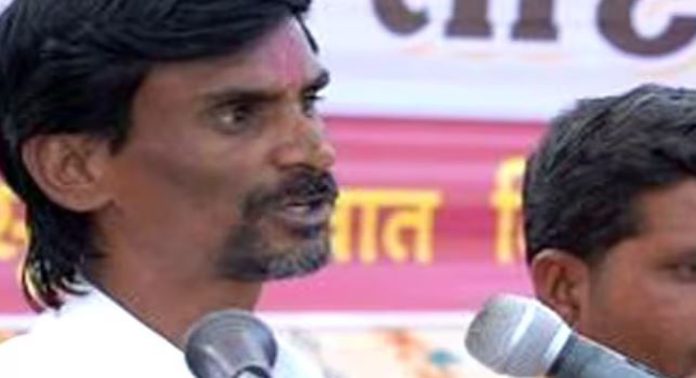 മറാഠാ വിഭാഗത്തിന് 10% സംവരണം ; ബിൽ പാസാക്കി മറാഠാ വിഭാഗത്തിന് 10% സംവരണം ; ബിൽ പാസാക്കി