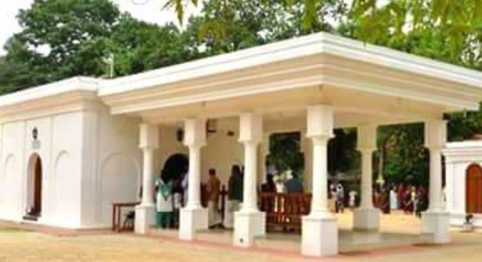 അരുവിപ്പുറത്ത് ശിവരാത്രി ആഘോഷങ്ങൾക്ക് ഇന്ന് തുടക്കം അരുവിപ്പുറത്ത് ശിവരാത്രി ആഘോഷങ്ങൾക്ക് ഇന്ന് തുടക്കം