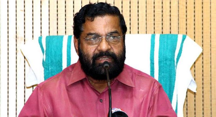 തലസ്ഥാനത്തെ റോഡ് നിർമ്മാണ വിവാദം ; കടകംപള്ളി സുരേന്ദ്രനെതിരെ രൂക്ഷ വിമർശനം തലസ്ഥാനത്തെ റോഡ് നിർമ്മാണ വിവാദം ; കടകംപള്ളി സുരേന്ദ്രനെതിരെ രൂക്ഷ വിമർശനം