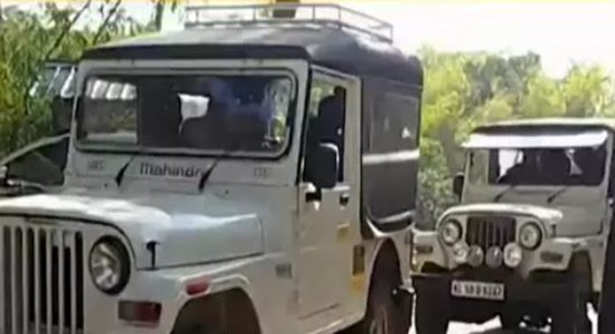 വാഹനങ്ങൾക്ക് ഡീസലടിക്കാൻ പോലും പണമില്ല ; കോട്ടൂർ അഗസ്ത്യവനത്തിലെ ഡ്രൈവർമാർ പ്രതിസന്ധിയിൽ വാഹനങ്ങൾക്ക് ഡീസലടിക്കാൻ പോലും പണമില്ല ; കോട്ടൂർ അഗസ്ത്യവനത്തിലെ ഡ്രൈവർമാർ പ്രതിസന്ധിയിൽ