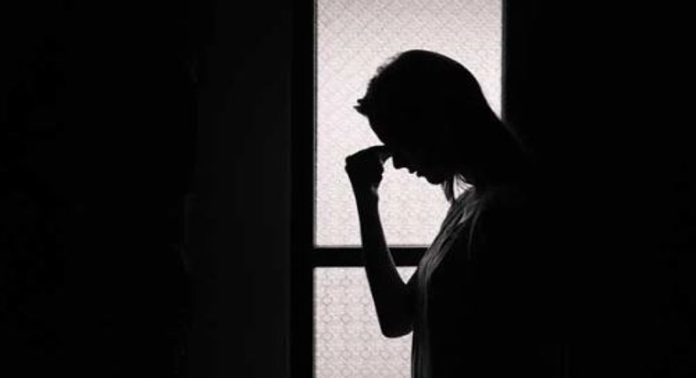 പെൺകുട്ടികളുടെ ഫോട്ടോ മോർഫ് ചെയ്ത് പണം തട്ടിപ്പ് ; പ്രതി അറസ്റ്റിൽ പെൺകുട്ടികളുടെ ഫോട്ടോ മോർഫ് ചെയ്ത് പണം തട്ടിപ്പ് ; പ്രതി അറസ്റ്റിൽ