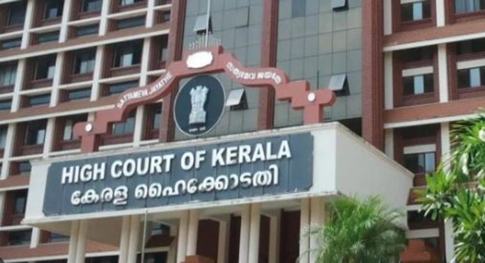 മരട് വെടിക്കെട്ടിന് അനുമതി വേണം ; ഹൈക്കോടതിയെ സമീപിക്കാൻ ഒരുങ്ങി ഉത്സവകമ്മിറ്റി, തലയിൽ കൈവച്ച് ജനങ്ങൾ…! മരട് വെടിക്കെട്ടിന് അനുമതി വേണം ; ഹൈക്കോടതിയെ സമീപിക്കാൻ ഒരുങ്ങി ഉത്സവകമ്മിറ്റി, തലയിൽ കൈവച്ച് ജനങ്ങൾ…!