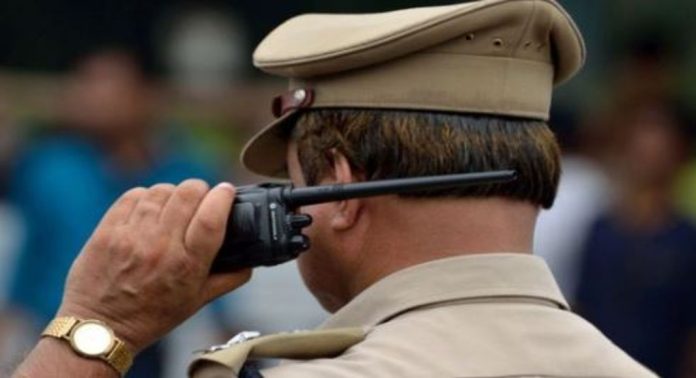വ്യാജസന്ദേശം ; വീട്ടമ്മയ്ക്ക് നഷ്ടമായത് 15.25 ലക്ഷം രൂപ വ്യാജസന്ദേശം ; വീട്ടമ്മയ്ക്ക് നഷ്ടമായത് 15.25 ലക്ഷം രൂപ