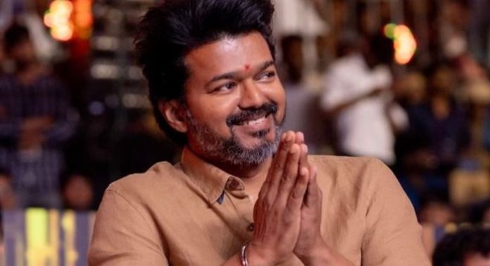 വിജയുടെ രാഷ്ട്രീയ പാർട്ടി യോഗത്തിൽ കേരളത്തിൽ നിന്നുളള ഭാരവാഹികളും പങ്കെടുത്തതായി റിപ്പോർട്ടുകൾ വിജയുടെ രാഷ്ട്രീയ പാർട്ടി യോഗത്തിൽ കേരളത്തിൽ നിന്നുളള ഭാരവാഹികളും പങ്കെടുത്തതായി റിപ്പോർട്ടുകൾ
