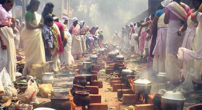 അമ്മേ ശരണം ദേവി ശരണം ; ആറ്റുകാലമ്മയ്ക്ക് പൊങ്കാലയർപ്പിക്കാൻ ഒരുങ്ങി ഭക്തർ അമ്മേ ശരണം ദേവി ശരണം ; ആറ്റുകാലമ്മയ്ക്ക് പൊങ്കാലയർപ്പിക്കാൻ ഒരുങ്ങി ഭക്തർ