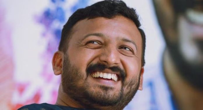 ലോക്സഭാ തിരഞ്ഞെടുപ്പ് ; രാഹുൽ മാങ്കൂട്ടത്തിലിനെ ആലപ്പുഴയിൽ പാർട്ടി കളത്തിലിറക്കുമോ?, അഭ്യൂഹങ്ങൾ നീളുന്നു ലോക്സഭാ തിരഞ്ഞെടുപ്പ് ; രാഹുൽ മാങ്കൂട്ടത്തിലിനെ ആലപ്പുഴയിൽ പാർട്ടി കളത്തിലിറക്കുമോ?, അഭ്യൂഹങ്ങൾ നീളുന്നു