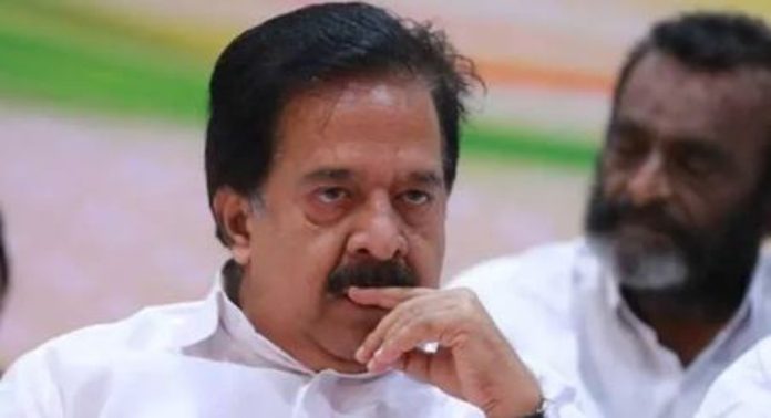കേരളത്തിന്റെ ഡൽഹി സമരം തട്ടിപ്പ് ; രമേശ് ചെന്നിത്തല കേരളത്തിന്റെ ഡൽഹി സമരം തട്ടിപ്പ് ; രമേശ് ചെന്നിത്തല