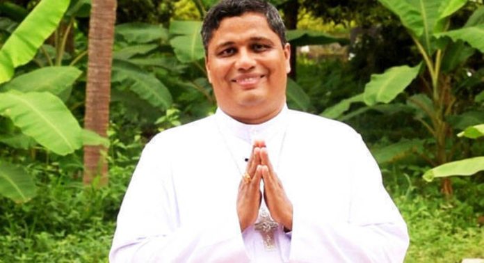 സർക്കാരുകൾക്ക് കർഷകരോട് മനുഷ്യത്വമില്ലാത്ത നിലപാട്, പിസി ജോർജിനെ ആശീർവദിച്ചിട്ടില്ല ; കടുത്ത വിമർശനവുമായി ബിഷപ്പ് പാംപ്ലാനി സർക്കാരുകൾക്ക് കർഷകരോട് മനുഷ്യത്വമില്ലാത്ത നിലപാട്, പിസി ജോർജിനെ ആശീർവദിച്ചിട്ടില്ല ; കടുത്ത വിമർശനവുമായി ബിഷപ്പ് പാംപ്ലാനി