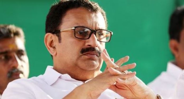 കെ. സുധാകരന്റേത് തമിഴ് ഭാഷ പ്രയോഗം, ‘മൈ ഡിയര്’ എന്നൊക്കെ വിശേഷിപ്പിക്കാം ; ന്യായികരണവുമായി കെ. മുരളീധരന്, ചിരിയടക്കാൻ പറ്റാതെ ജനങ്ങൾ…! കെ. സുധാകരന്റേത് തമിഴ് ഭാഷ പ്രയോഗം, ‘മൈ ഡിയര്’ എന്നൊക്കെ വിശേഷിപ്പിക്കാം ; ന്യായികരണവുമായി കെ. മുരളീധരന്, ചിരിയടക്കാൻ പറ്റാതെ ജനങ്ങൾ…!