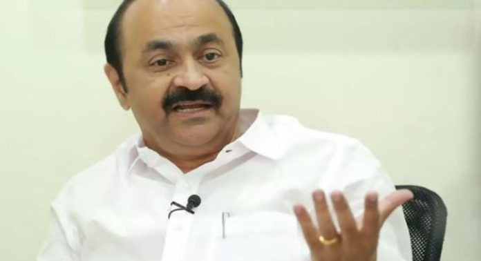 പി.വി അൻവറിന്റെ ആരോപണം ; പ്രതിപക്ഷ നേതാവിനെതിരെ വിജിലൻസ് അന്വേഷണം പി.വി അൻവറിന്റെ ആരോപണം ; പ്രതിപക്ഷ നേതാവിനെതിരെ വിജിലൻസ് അന്വേഷണം