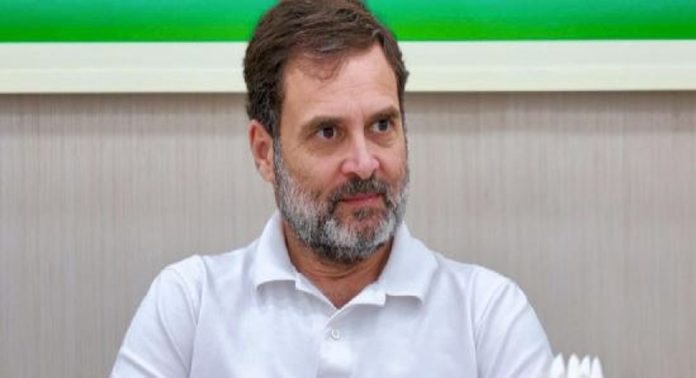 അപകീര്ത്തി കേസ് ; കോൺഗ്രസ് നേതാവ് രാഹുല് ഗാന്ധിക്ക് ജാമ്യം അപകീര്ത്തി കേസ് ; കോൺഗ്രസ് നേതാവ് രാഹുല് ഗാന്ധിക്ക് ജാമ്യം