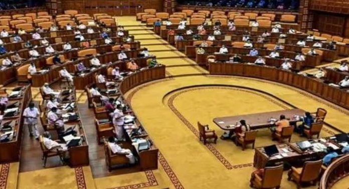 കേരളത്തിൽ ജാതി സെൻസസ് നടത്തണം ; ആവശ്യവുമായി പ്രതിപക്ഷം നിയമസഭയിൽ കേരളത്തിൽ ജാതി സെൻസസ് നടത്തണം ; ആവശ്യവുമായി പ്രതിപക്ഷം നിയമസഭയിൽ