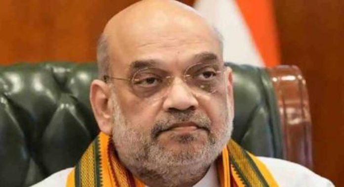 ഒരു രാജ്യത്ത് രണ്ട് ഭരണഘടനയും രണ്ട് പ്രധാനമന്ത്രിയും രണ്ട് പതാകയും ഉണ്ടാകാൻ പറ്റില്ല ; അമിത് ഷാ ഒരു രാജ്യത്ത് രണ്ട് ഭരണഘടനയും രണ്ട് പ്രധാനമന്ത്രിയും രണ്ട് പതാകയും ഉണ്ടാകാൻ പറ്റില്ല ; അമിത് ഷാ