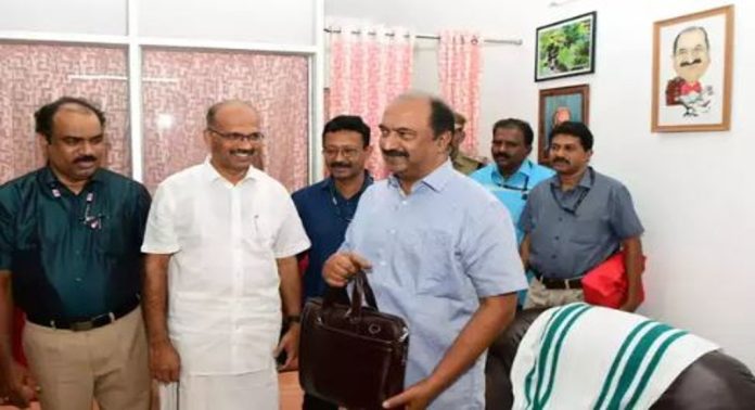 ക്ഷേമപെന്ഷന് തുക വര്ധിപ്പിക്കില്ല ; ധനമന്ത്രി ക്ഷേമപെന്ഷന് തുക വര്ധിപ്പിക്കില്ല ; ധനമന്ത്രി