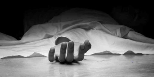 വിദ്യാർത്ഥി ആത്മഹത്യചെയ്ത സംഭവം ; സിദ്ധാർത്ഥിന്റെ ശരീരത്തിൽ മർദ്ദനമേറ്റ പാടുകൾ കണ്ടെത്തി, ദുരൂഹത വിദ്യാർത്ഥി ആത്മഹത്യചെയ്ത സംഭവം ; സിദ്ധാർത്ഥിന്റെ ശരീരത്തിൽ മർദ്ദനമേറ്റ പാടുകൾ കണ്ടെത്തി, ദുരൂഹത