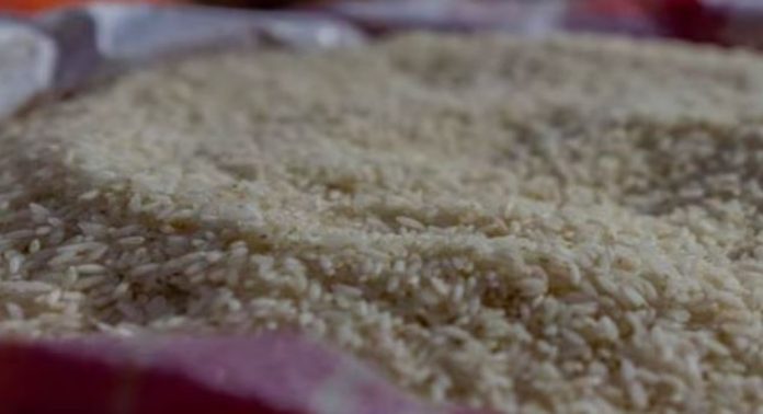 സപ്ലൈകോ പ്രതിസന്ധി ഇനി കൂടും ; സംസ്ഥാനങ്ങൾക്ക് എഫ്.സി.ഐ. വഴി ഇനി അരിയില്ല, ഭാരത് അരിക്ക് വഴിയൊരുക്കാനെന്ന് പരാതി സപ്ലൈകോ പ്രതിസന്ധി ഇനി കൂടും ; സംസ്ഥാനങ്ങൾക്ക് എഫ്.സി.ഐ. വഴി ഇനി അരിയില്ല, ഭാരത് അരിക്ക് വഴിയൊരുക്കാനെന്ന് പരാതി