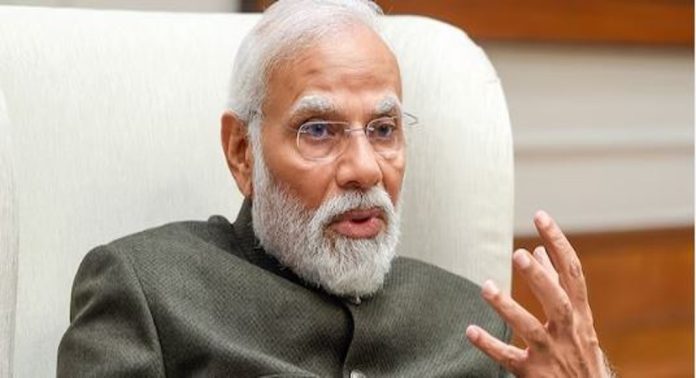 കോൺഗ്രസ് തന്റെ ജാതിയെ അധിക്ഷേപിച്ചു ; ആരോപണവുമായി പ്രധാനമന്ത്രി നരേന്ദ്രമോദി കോൺഗ്രസ് തന്റെ ജാതിയെ അധിക്ഷേപിച്ചു ; ആരോപണവുമായി പ്രധാനമന്ത്രി നരേന്ദ്രമോദി