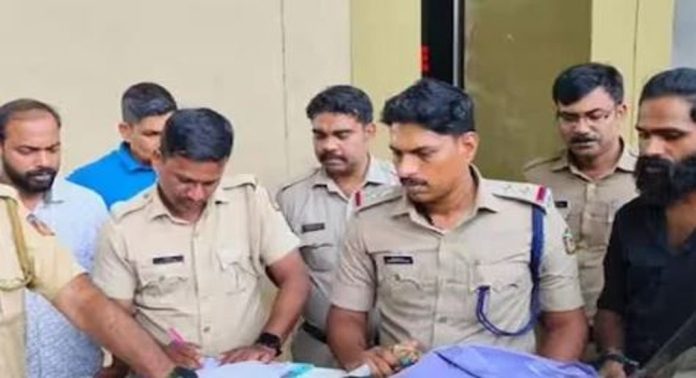കുന്നംകുളത്ത് രണ്ട് കിലോ കഞ്ചാവുമായി യുവാവ് അറസ്റ്റിൽ കുന്നംകുളത്ത് രണ്ട് കിലോ കഞ്ചാവുമായി യുവാവ് അറസ്റ്റിൽ