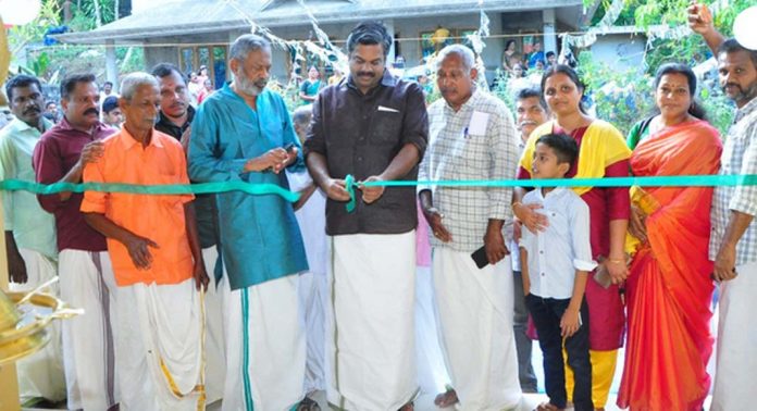 പൂതങ്കര ക്ഷീരോൽപ്പാദക സഹകരണ സംഘം കെട്ടിടം അഡ്വ. കെ.യു ജനീഷ് കുമാർ ഉദ്ഘാടനം ചെയ്തു പൂതങ്കര ക്ഷീരോൽപ്പാദക സഹകരണ സംഘം കെട്ടിടം അഡ്വ. കെ.യു ജനീഷ് കുമാർ ഉദ്ഘാടനം ചെയ്തു