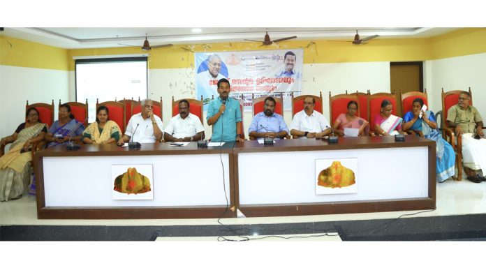 ജോബ് സ്റ്റേഷനില് അപേക്ഷ നല്കുന്ന പരമാവധി ആളുകള്ക്ക് ജോലി നല്കും : അഡ്വ. പ്രമോദ് നാരായണ് എംഎല്എ ജോബ് സ്റ്റേഷനില് അപേക്ഷ നല്കുന്ന പരമാവധി ആളുകള്ക്ക് ജോലി നല്കും : അഡ്വ. പ്രമോദ് നാരായണ് എംഎല്എ
