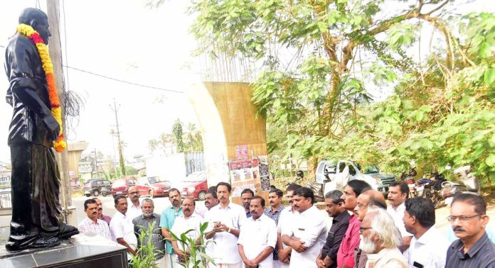 പത്തനംതിട്ട ജില്ലയുടെ ശിൽപ്പി കെ. കെ. നായരുടെ പതിനൊന്നാമത് ചരമവാർഷികം ആചരിച്ചു പത്തനംതിട്ട ജില്ലയുടെ ശിൽപ്പി കെ. കെ. നായരുടെ പതിനൊന്നാമത് ചരമവാർഷികം ആചരിച്ചു