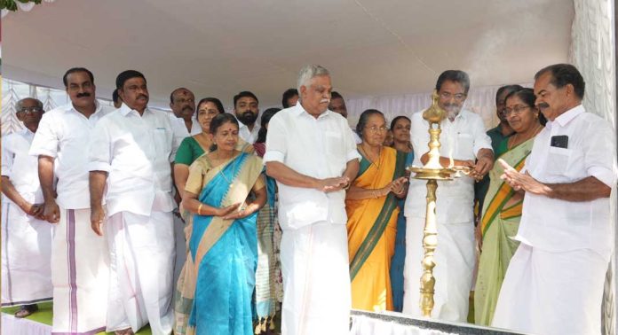 വെച്ചൂച്ചിറ ഗ്രാമപഞ്ചായത്ത് ഓഫീസ് സൗകര്യങ്ങൾ വർധിപ്പിക്കുന്നതിന് വേണ്ടി പണിയുന്ന അനക്സ് കെട്ടിട നിർമ്മാണ ഉദ്ഘാടനം നടന്നു വെച്ചൂച്ചിറ ഗ്രാമപഞ്ചായത്ത് ഓഫീസ് സൗകര്യങ്ങൾ വർധിപ്പിക്കുന്നതിന് വേണ്ടി പണിയുന്ന അനക്സ് കെട്ടിട നിർമ്മാണ ഉദ്ഘാടനം നടന്നു