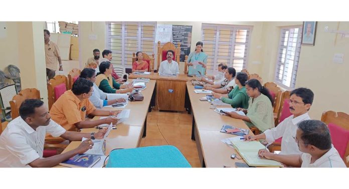 ചെന്നീര്ക്കര ഗ്രാമപഞ്ചായത്ത് ബജറ്റ് അവതരിപ്പിച്ചു ചെന്നീര്ക്കര ഗ്രാമപഞ്ചായത്ത് ബജറ്റ് അവതരിപ്പിച്ചു