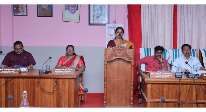 പട്ടികജാതി ക്ഷേമത്തിനും വിദ്യാഭ്യാസത്തിനും ഊന്നല് നല്കി ജില്ലാ പഞ്ചായത്ത് ബജറ്റ് പട്ടികജാതി ക്ഷേമത്തിനും വിദ്യാഭ്യാസത്തിനും ഊന്നല് നല്കി ജില്ലാ പഞ്ചായത്ത് ബജറ്റ്