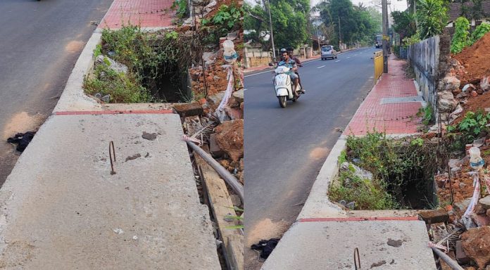 സംസ്ഥാന പാതയിലെ ഓടകളിൽ മാലിന്യം കെട്ടി കിടക്കുന്നത് ദുർഗന്ധം പരത്തുന്നു സംസ്ഥാന പാതയിലെ ഓടകളിൽ മാലിന്യം കെട്ടി കിടക്കുന്നത് ദുർഗന്ധം പരത്തുന്നു