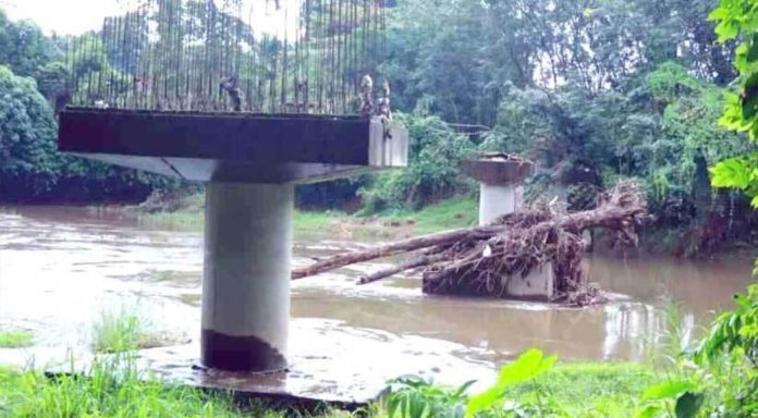 ചിറ്റൂർ കടവ് പാലം യാഥാർത്ഥ്യത്തിലേക്ക് ; കോന്നി ചിറ്റൂർക്കടവ് പാലത്തിനായി 12 കോടിയുടെ ധനാനുമതി ലഭ്യമായി ചിറ്റൂർ കടവ് പാലം യാഥാർത്ഥ്യത്തിലേക്ക് ; കോന്നി ചിറ്റൂർക്കടവ് പാലത്തിനായി 12 കോടിയുടെ ധനാനുമതി ലഭ്യമായി