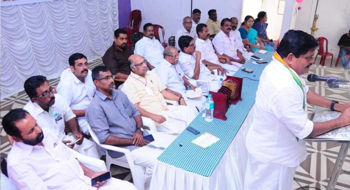 കർഷക കോൺഗ്രസ് ജില്ലാ കമ്മിറ്റിയുടെ നേതൃത്വത്തിൽ നടന്ന ക്യാമ്പ് സമാപിച്ചു കർഷക കോൺഗ്രസ് ജില്ലാ കമ്മിറ്റിയുടെ നേതൃത്വത്തിൽ നടന്ന ക്യാമ്പ് സമാപിച്ചു