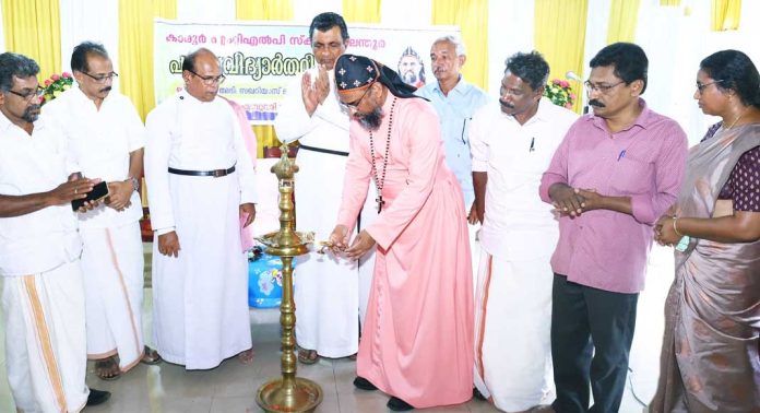 കാരൂർ എംടിഎൽപി സ്കൂളിൽ പൂർവ്വ വിദ്യാർത്ഥി സംഗമം നടത്തി കാരൂർ എംടിഎൽപി സ്കൂളിൽ പൂർവ്വ വിദ്യാർത്ഥി സംഗമം നടത്തി