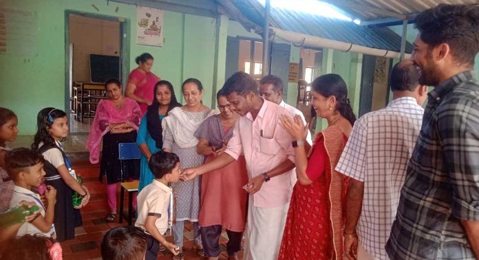 കോട്ടാങ്ങൽ ഗ്രാമപഞ്ചായത്തിൻ്റെ ആഭിമുഖ്യത്തിൽ വിര വിമുക്ത ദിന പരിപാടി നടത്തി കോട്ടാങ്ങൽ ഗ്രാമപഞ്ചായത്തിൻ്റെ ആഭിമുഖ്യത്തിൽ വിര വിമുക്ത ദിന പരിപാടി നടത്തി