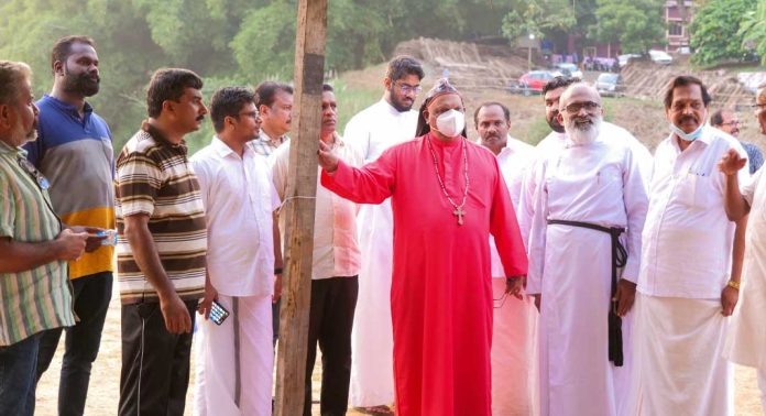 മെത്രാപ്പോലീത്താ മാരാമണ് കണ്വന്ഷന് മണപ്പുറം സന്ദര്ശിച്ചു മെത്രാപ്പോലീത്താ മാരാമണ് കണ്വന്ഷന് മണപ്പുറം സന്ദര്ശിച്ചു