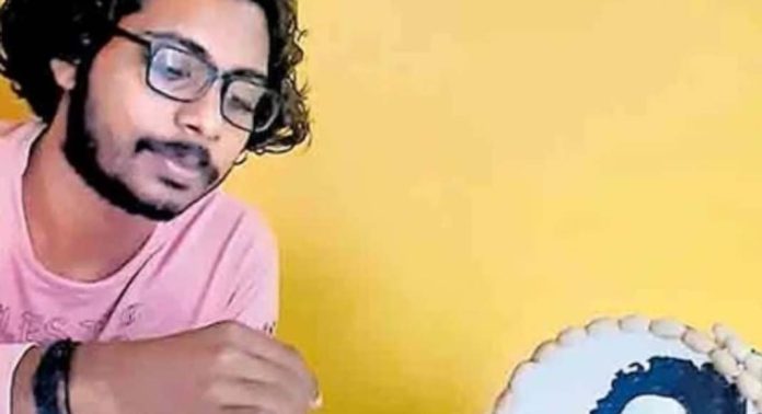 പൂക്കോട് വെറ്റിനറി കോളേജിലെ സിദ്ധാർത്ഥിന്റെ ആത്മഹത്യ ; ആറുപേർ കസ്റ്റഡിയിൽ പൂക്കോട് വെറ്റിനറി കോളേജിലെ സിദ്ധാർത്ഥിന്റെ ആത്മഹത്യ ; ആറുപേർ കസ്റ്റഡിയിൽ