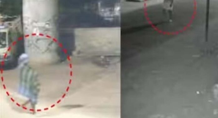 രണ്ടു വയസുകാരിയെ തട്ടിക്കൊണ്ടുപോയ പ്രതിയെ ആലുവയിൽ കൊണ്ടുപോയി തെളിവെടുത്തു രണ്ടു വയസുകാരിയെ തട്ടിക്കൊണ്ടുപോയ പ്രതിയെ ആലുവയിൽ കൊണ്ടുപോയി തെളിവെടുത്തു