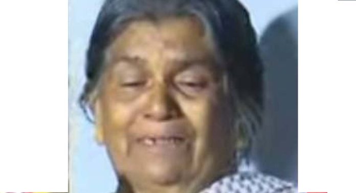 അമ്മേ ഞാനൊരു തെറ്റും ചെയ്തിട്ടില്ലെന്ന് എന്നെ കെട്ടിപ്പിടിച്ച് കരഞ്ഞ് പറഞ്ഞു : ഷാജിയുടെ മാതാവ് ലളിത അമ്മേ ഞാനൊരു തെറ്റും ചെയ്തിട്ടില്ലെന്ന് എന്നെ കെട്ടിപ്പിടിച്ച് കരഞ്ഞ് പറഞ്ഞു : ഷാജിയുടെ മാതാവ് ലളിത