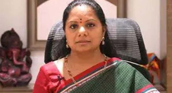 കെജ്രിവാളുമായും മനീഷ് സിസോദിയയുമായും ഡീൽ ഉറപ്പിച്ചത് കവിതയെന്ന് ഇഡി കെജ്രിവാളുമായും മനീഷ് സിസോദിയയുമായും ഡീൽ ഉറപ്പിച്ചത് കവിതയെന്ന് ഇഡി