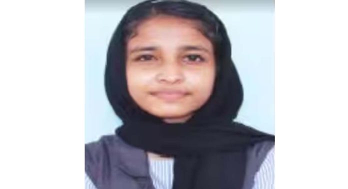 ആത്മഹത്യയ്ക്ക് ശ്രമിച്ച് ചികിത്സയിലായിരുന്ന പ്ലസ് ടു വിദ്യാർഥിനി മരിച്ചു ആത്മഹത്യയ്ക്ക് ശ്രമിച്ച് ചികിത്സയിലായിരുന്ന പ്ലസ് ടു വിദ്യാർഥിനി മരിച്ചു