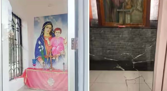 ഇടുക്കിയിൽ വിവിധയിടങ്ങളിലായി അഞ്ച് കുരിശു പള്ളികൾക്ക് നേരെ ആക്രമണം ഇടുക്കിയിൽ വിവിധയിടങ്ങളിലായി അഞ്ച് കുരിശു പള്ളികൾക്ക് നേരെ ആക്രമണം