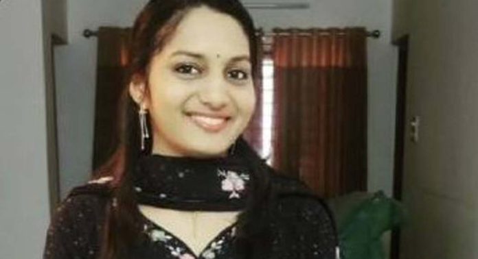 മെഡിക്കൽ കോളജിലെ ഡോക്ടറുടെ ആത്മഹത്യയിൽ പോലീസ് അന്വേഷണം ആരംഭിച്ചു മെഡിക്കൽ കോളജിലെ ഡോക്ടറുടെ ആത്മഹത്യയിൽ പോലീസ് അന്വേഷണം ആരംഭിച്ചു