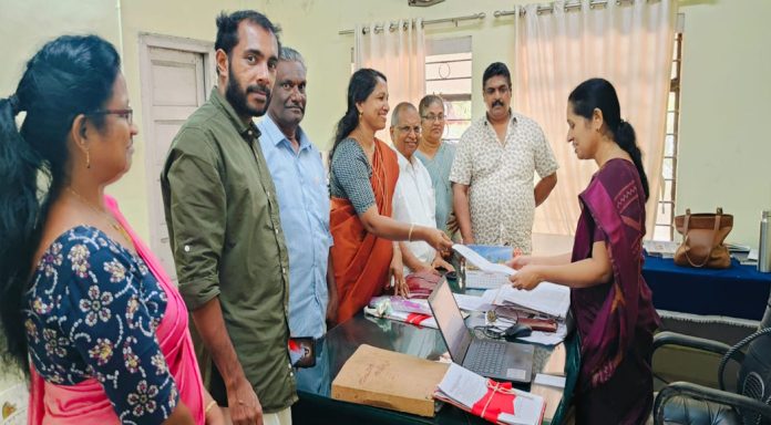 കോഴി മണ്ണിൽ പടിയിൽ സ്ഥാപിച്ചിട്ടുള്ള പമ്പ് ഹൗസിൻ്റെ പ്രവർത്തനം ഉടൻ ആരംഭിക്കണം ; നിവേദനം നല്കി കോഴി മണ്ണിൽ പടിയിൽ സ്ഥാപിച്ചിട്ടുള്ള പമ്പ് ഹൗസിൻ്റെ പ്രവർത്തനം ഉടൻ ആരംഭിക്കണം ; നിവേദനം നല്കി