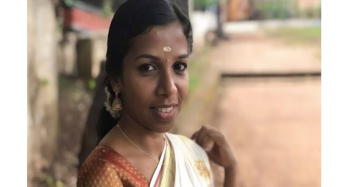 തള്ളിയിട്ടു, തലയിടിച്ച് ബോധം പോയി ; വലിച്ചിഴച്ച് തോട്ടിലിട്ടു, ക്രൂരകൊലപാതകത്തെക്കുറിച്ച് പോലീസ് പറയുന്നത് തള്ളിയിട്ടു, തലയിടിച്ച് ബോധം പോയി ; വലിച്ചിഴച്ച് തോട്ടിലിട്ടു, ക്രൂരകൊലപാതകത്തെക്കുറിച്ച് പോലീസ് പറയുന്നത്
