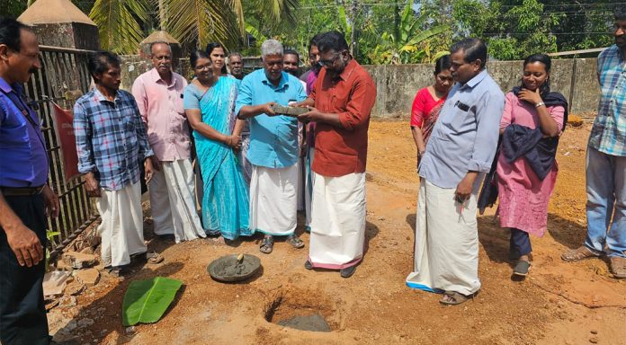 അങ്ങാടിക്കല് സ്മാര്ട്ട് വില്ലേജ് ഓഫീസ് നിര്മാണം ആരംഭിച്ചു ; നിര്മാണം 44 ലക്ഷം രൂപ ഉപയോഗിച്ച് അങ്ങാടിക്കല് സ്മാര്ട്ട് വില്ലേജ് ഓഫീസ് നിര്മാണം ആരംഭിച്ചു ; നിര്മാണം 44 ലക്ഷം രൂപ ഉപയോഗിച്ച്