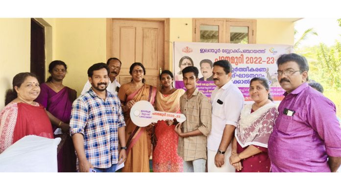 ഇലന്തൂര് ബ്ലോക്ക്പഞ്ചായത്തിലെ പട്ടികജാതി വിദ്യാര്ഥികള്ക്കായുള്ള പഠനമുറിയുടെ ഉദ്ഘാടനം നടത്തി ഇലന്തൂര് ബ്ലോക്ക്പഞ്ചായത്തിലെ പട്ടികജാതി വിദ്യാര്ഥികള്ക്കായുള്ള പഠനമുറിയുടെ ഉദ്ഘാടനം നടത്തി