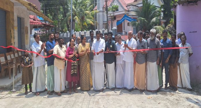 ചെങ്ങറ പഴയ പോസ്റ്റ് ഓഫീസ് പടി റോഡ് ഉദ്ഘാടനം ചെയ്തു ചെങ്ങറ പഴയ പോസ്റ്റ് ഓഫീസ് പടി റോഡ് ഉദ്ഘാടനം ചെയ്തു