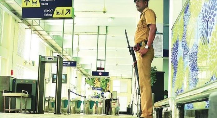 കേരളത്തിന് വീണ്ടും അഭിമാനനിമിഷം ; അഞ്ചുവര്ഷം പിന്നിടുമ്പോള് രജിസ്റ്റര് ചെയ്തത് വെറും 49 കേസുകൾ മാത്രം, കൊച്ചി മെട്രോ പോലീസ് സ്റ്റേഷന് രാജ്യത്ത് മുന്നില്….! കേരളത്തിന് വീണ്ടും അഭിമാനനിമിഷം ; അഞ്ചുവര്ഷം പിന്നിടുമ്പോള് രജിസ്റ്റര് ചെയ്തത് വെറും 49 കേസുകൾ മാത്രം, കൊച്ചി മെട്രോ പോലീസ് സ്റ്റേഷന് രാജ്യത്ത് മുന്നില്….!