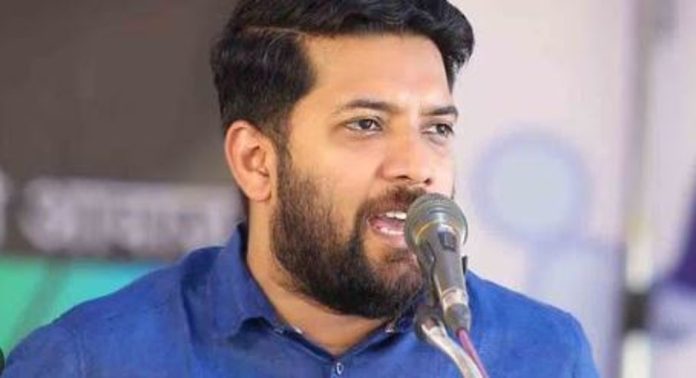 ഇലക്ട്റൽ ബോണ്ടുൾപ്പെടെയുള്ള അഴിമതികൾ ചോദ്യം ചെയ്യപ്പെടേണ്ടത് ; തുറന്നടിച്ച് ഷാഫി ഫറമ്പിൽ ഇലക്ട്റൽ ബോണ്ടുൾപ്പെടെയുള്ള അഴിമതികൾ ചോദ്യം ചെയ്യപ്പെടേണ്ടത് ; തുറന്നടിച്ച് ഷാഫി ഫറമ്പിൽ