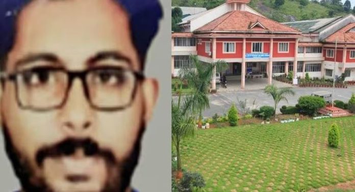 സിദ്ധാര്ഥന്റെ മരണത്തിനുമുമ്പും സമാനമായരീതിയില് ആള്ക്കൂട്ടവിചാരണ നടന്നു ; കൂടുതൽ വിവരങ്ങൾ പുറത്ത് സിദ്ധാര്ഥന്റെ മരണത്തിനുമുമ്പും സമാനമായരീതിയില് ആള്ക്കൂട്ടവിചാരണ നടന്നു ; കൂടുതൽ വിവരങ്ങൾ പുറത്ത്